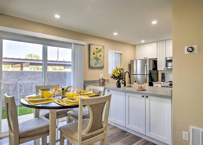 Holiday home Pool + Hot Tub! Snowbird Escape In Phoenix Area