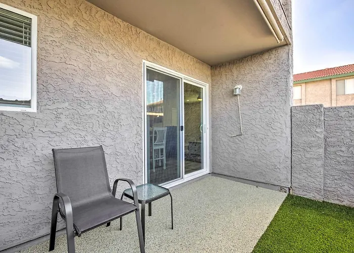 Pool + Hot Tub! Snowbird Escape In Phoenix Area